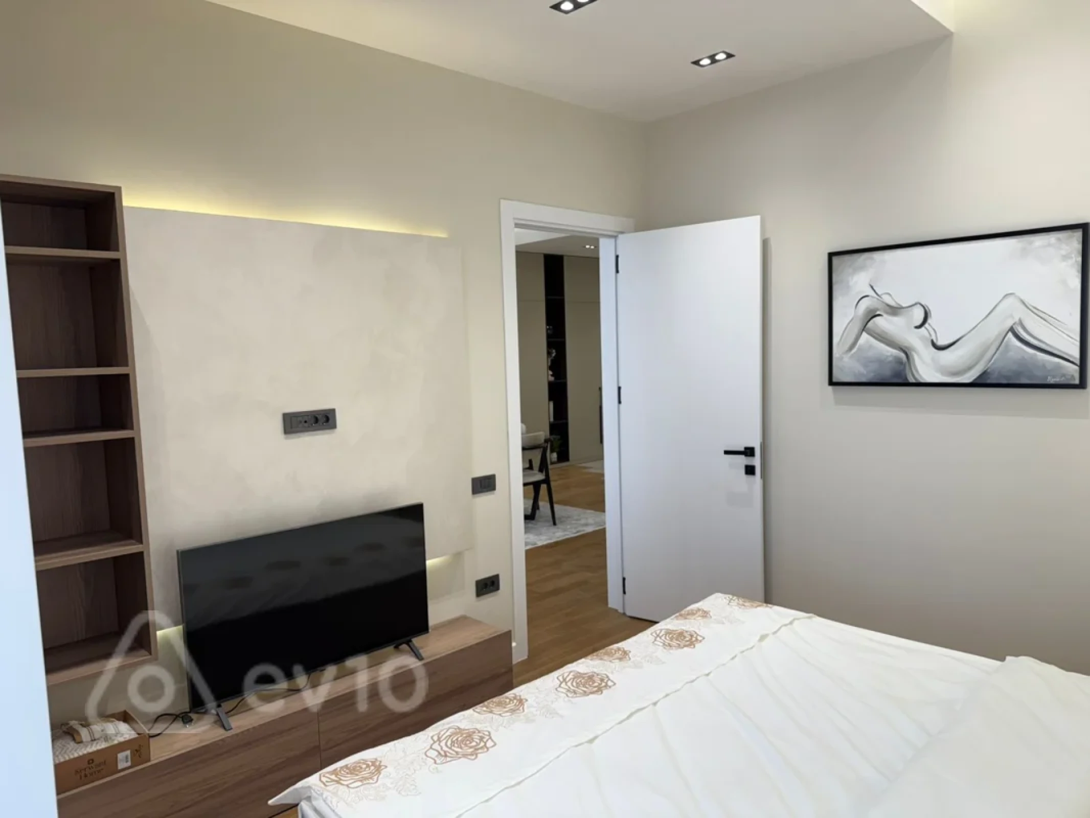 Satılır 2 otaqlı yeni tikili 86 m²