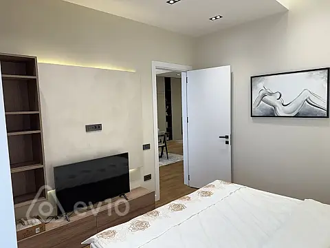 Satılır 2 otaqlı yeni tikili 86 m²