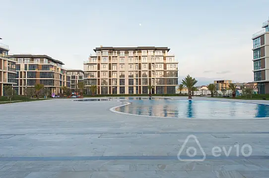 Satılır 2 otaqlı yeni tikili 86 m²