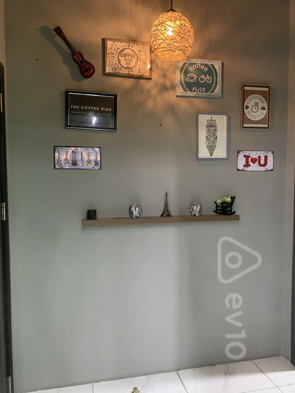 Satılır mənzil 350 m²