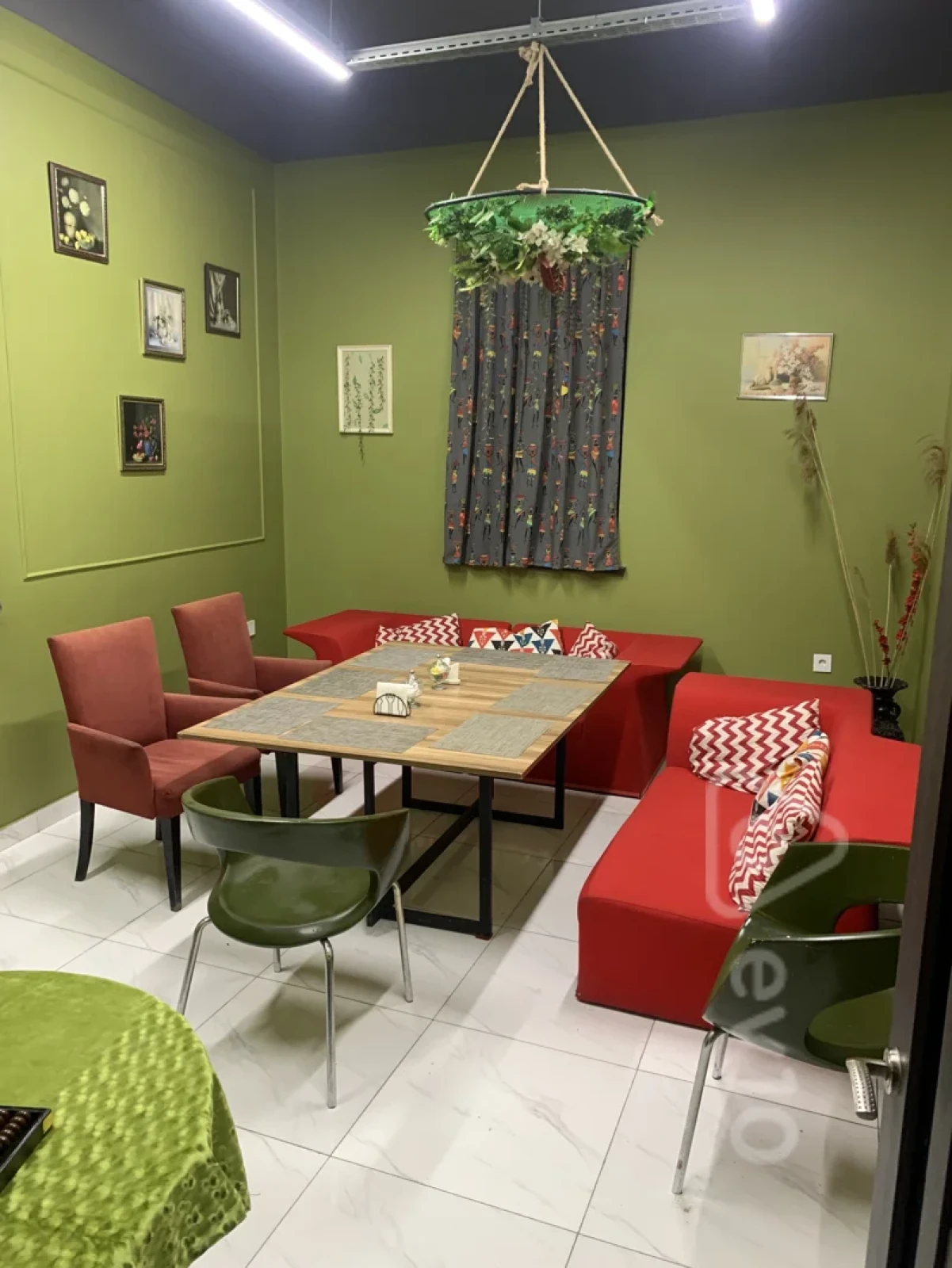 Satılır mənzil 350 m²