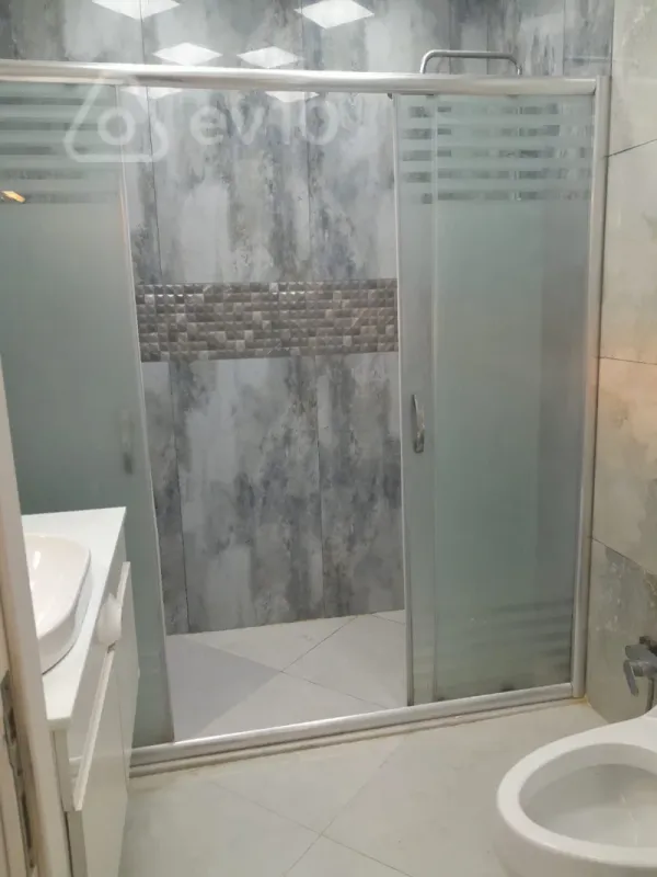 Kirayə verilir 3 otaqlı yeni tikili 98 m²