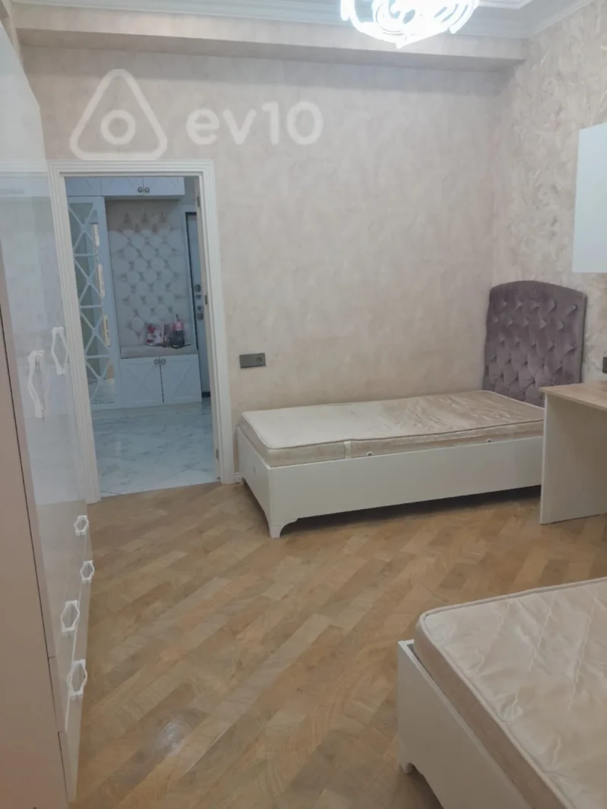 Kirayə verilir 3 otaqlı yeni tikili 98 m²