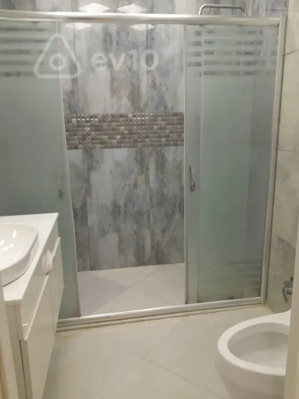 Kirayə verilir 3 otaqlı yeni tikili 98 m²