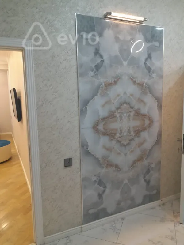 Kirayə verilir 3 otaqlı yeni tikili 98 m²