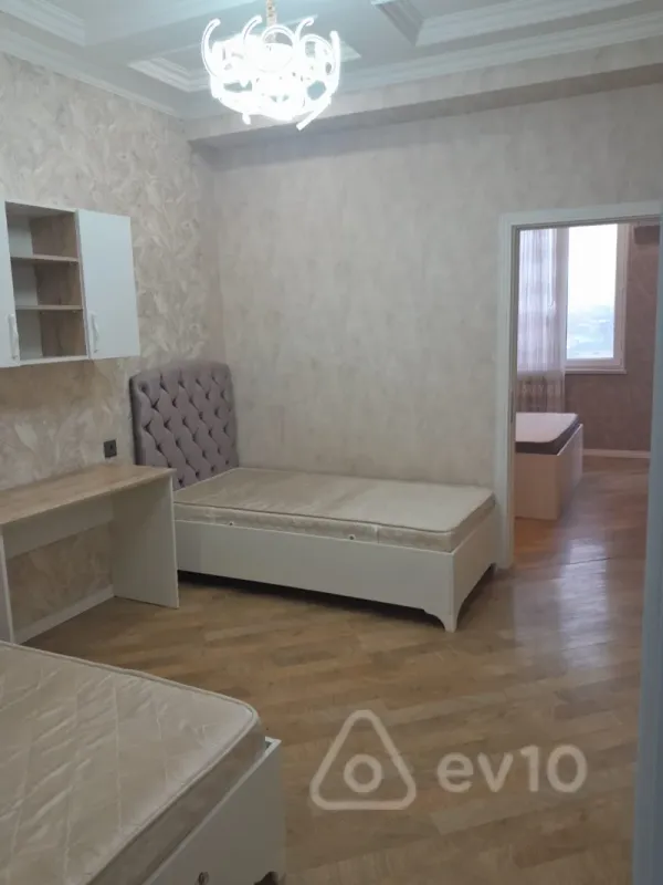 Kirayə verilir 3 otaqlı yeni tikili 98 m²