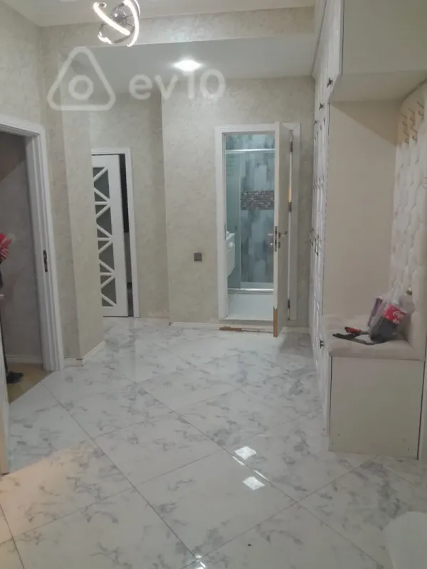 Kirayə verilir 3 otaqlı yeni tikili 98 m²