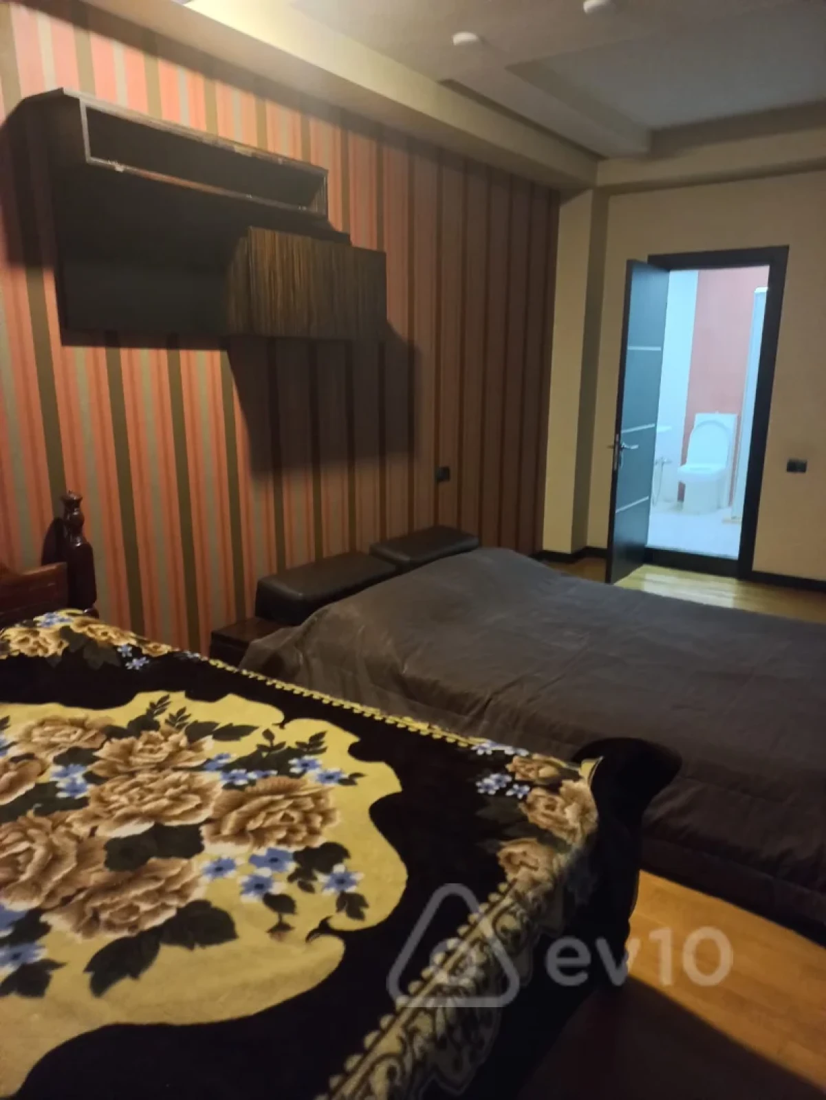 Kirayə verilir 3 otaqlı yeni tikili 170 m²