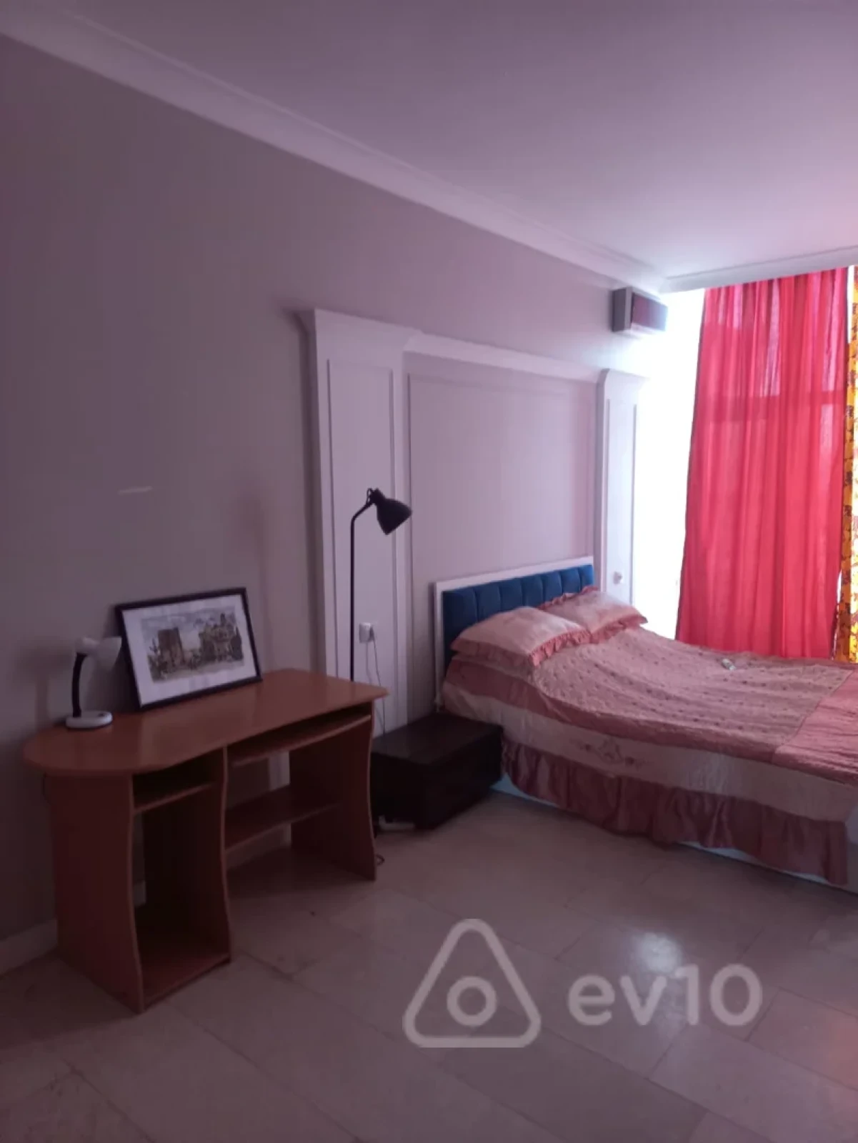 Kirayə verilir 3 otaqlı yeni tikili 170 m²