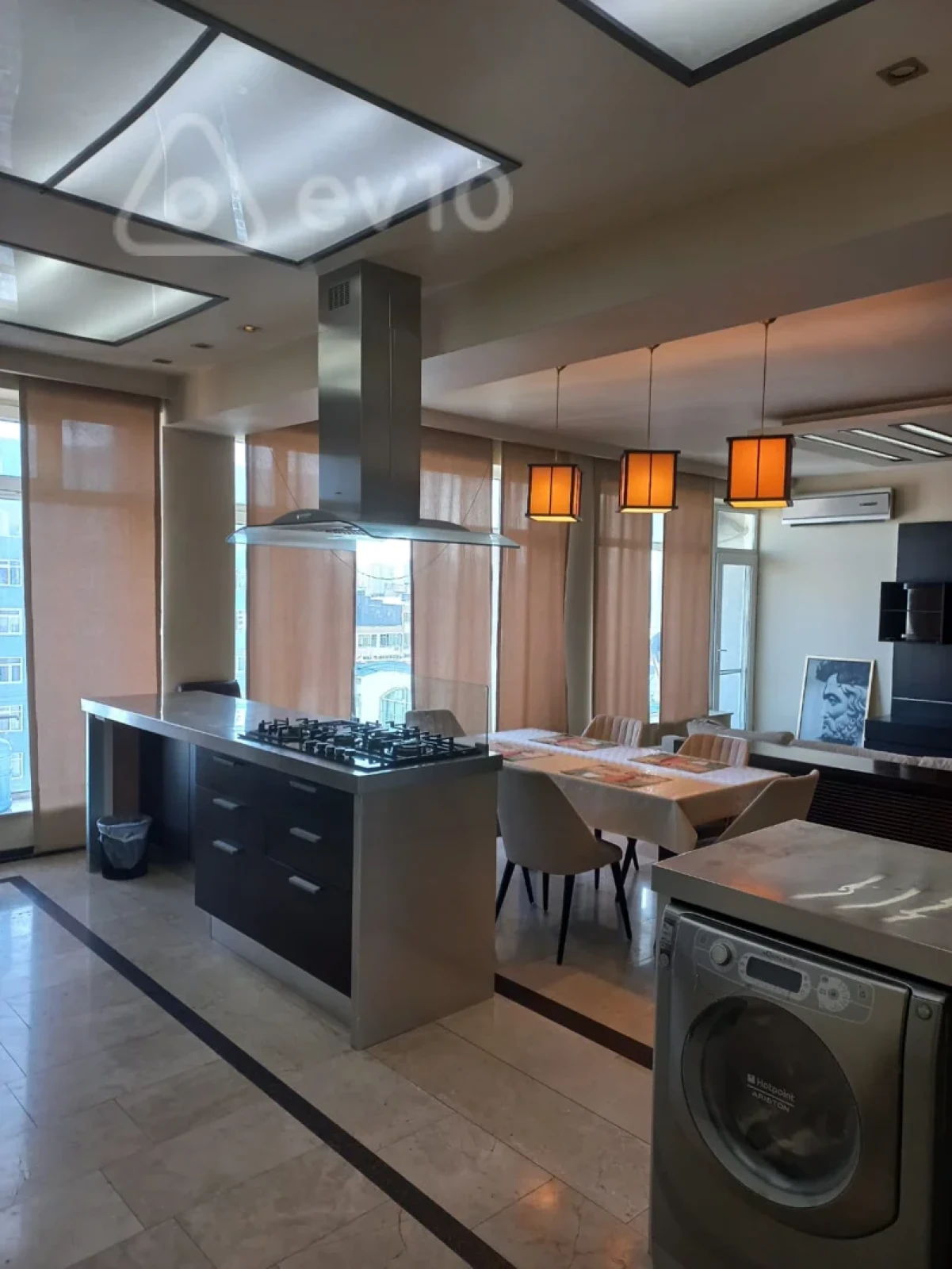 Kirayə verilir 3 otaqlı yeni tikili 170 m²
