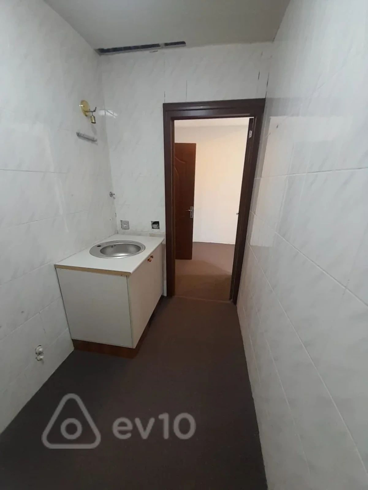 Kirayə verilir mənzil 21 m²