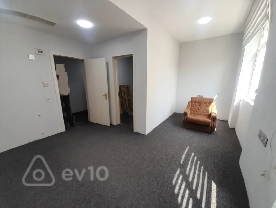 Kirayə verilir mənzil 21 m²