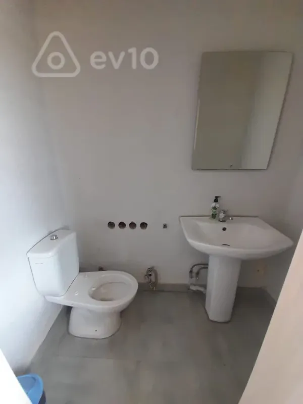 Kirayə verilir mənzil 21 m²