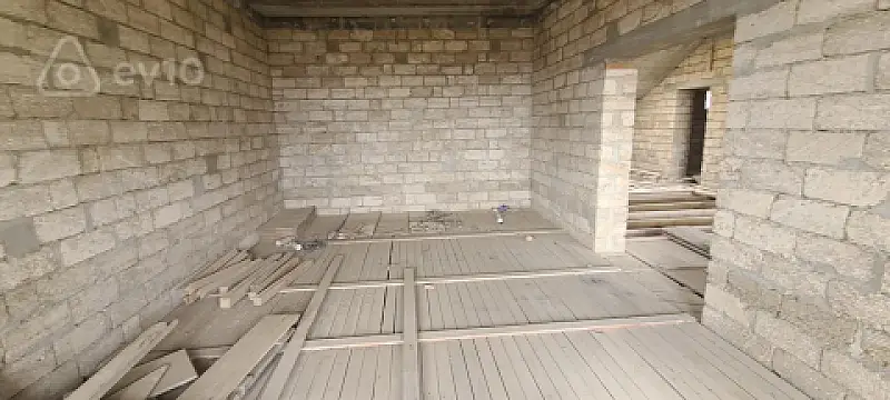 Satılır 7 otaqlı həyət evi 320 m²