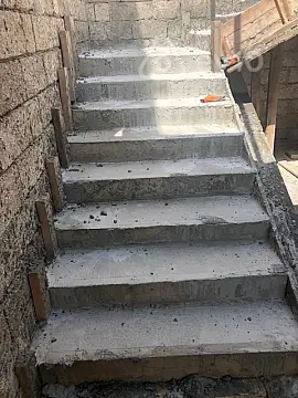 Satılır 7 otaqlı həyət evi 320 m²