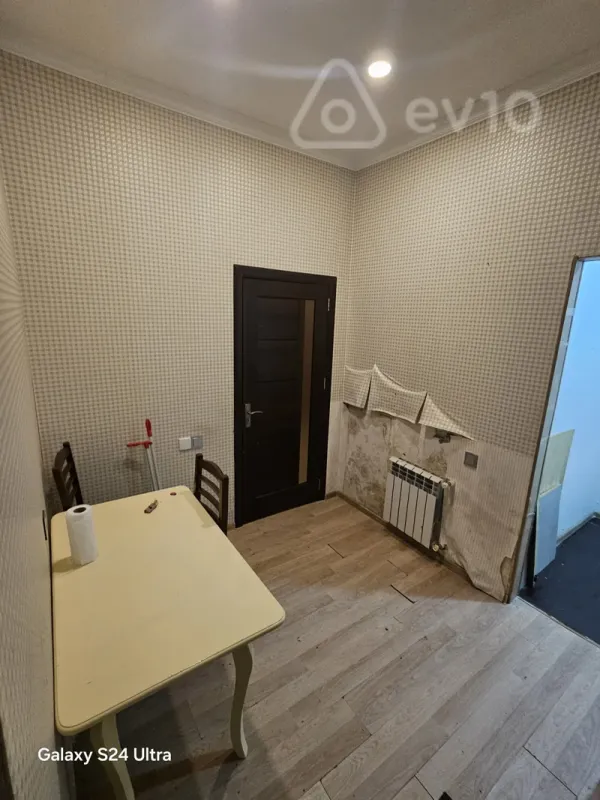 Kirayə verilir 2 otaqlı yeni tikili 61 m²