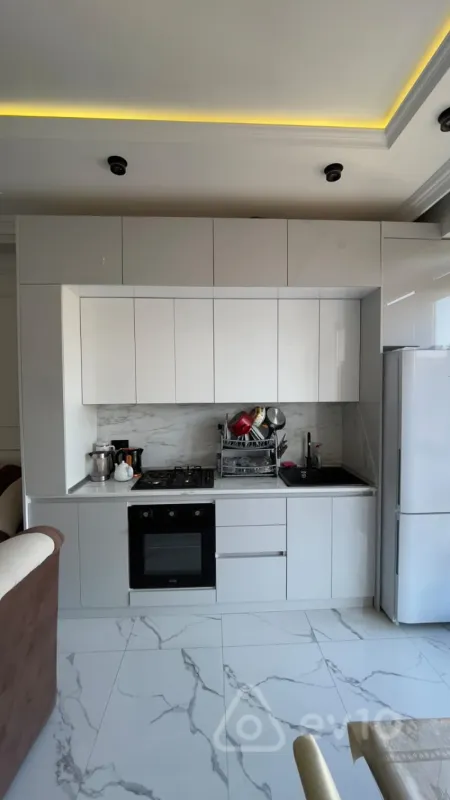 Kirayə verilir 3 otaqlı yeni tikili 72 m²