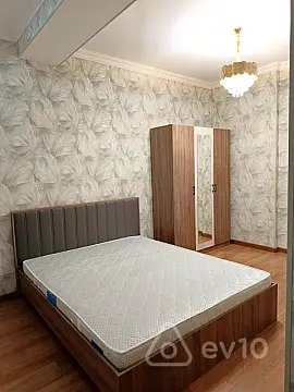 Kirayə verilir 2 otaqlı yeni tikili 75 m²