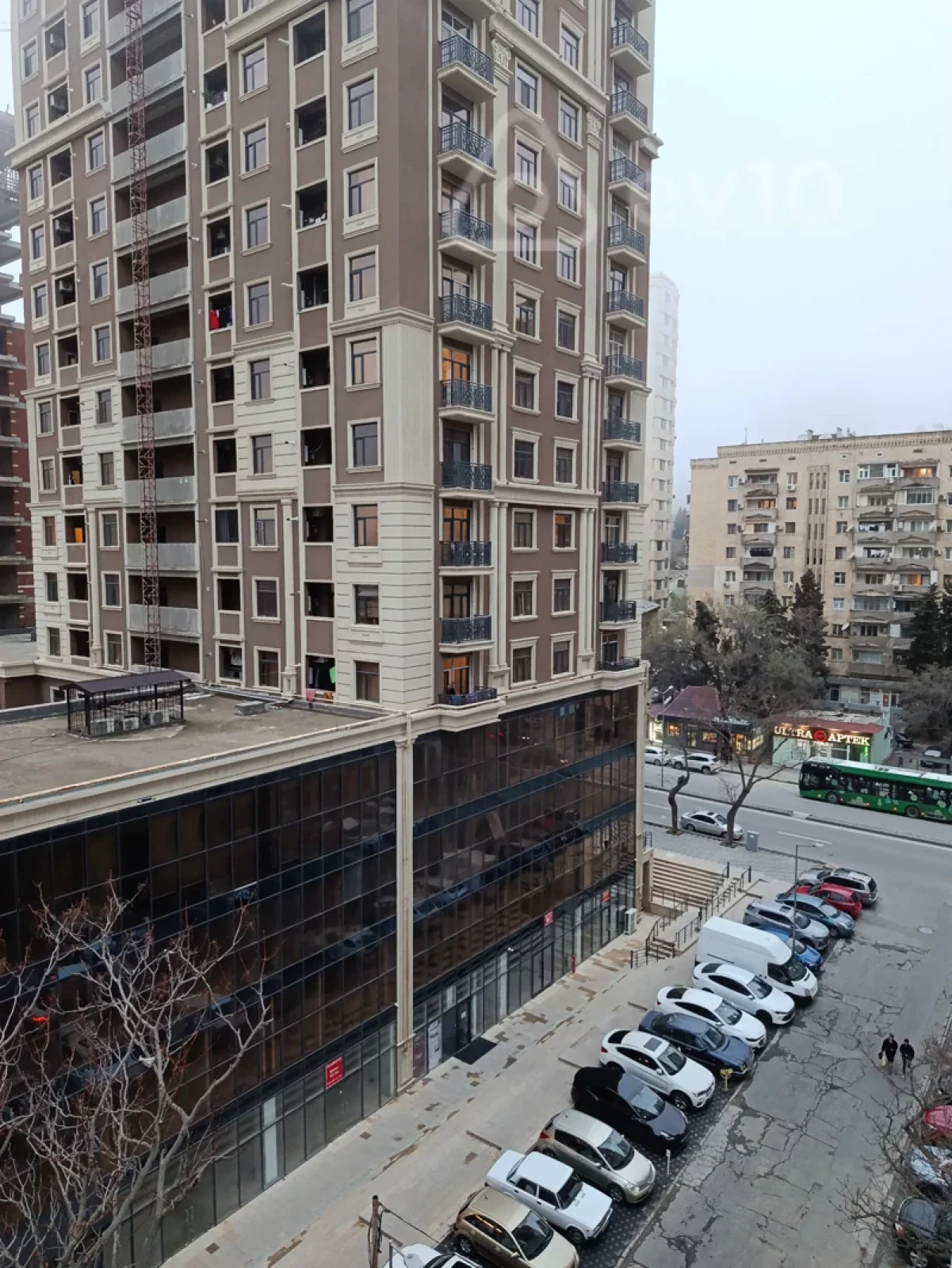 Kirayə verilir 2 otaqlı yeni tikili 75 m²