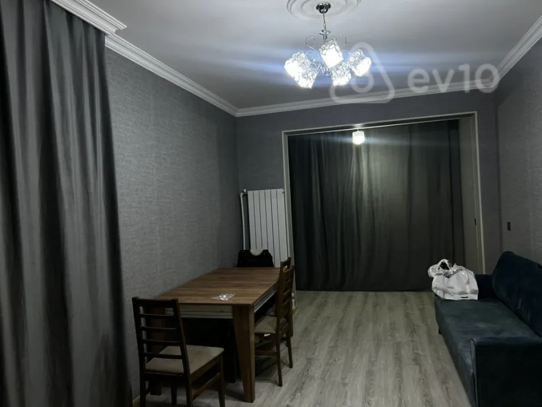 Kirayə verilir 2 otaqlı köhnə tikili 51 m²