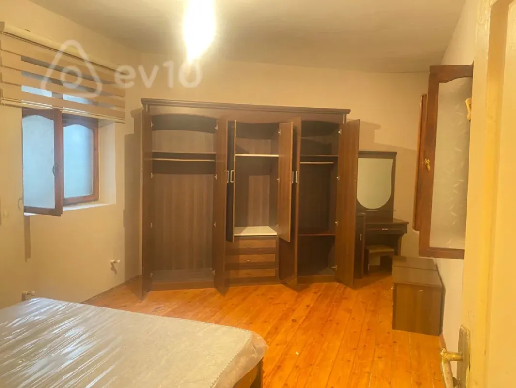 Kirayə verilir 2 otaqlı həyət evi 30 m²