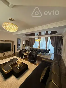 Satılır 4 otaqlı həyət evi 300 m²