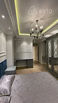 Satılır 4 otaqlı yeni tikili 140 m²