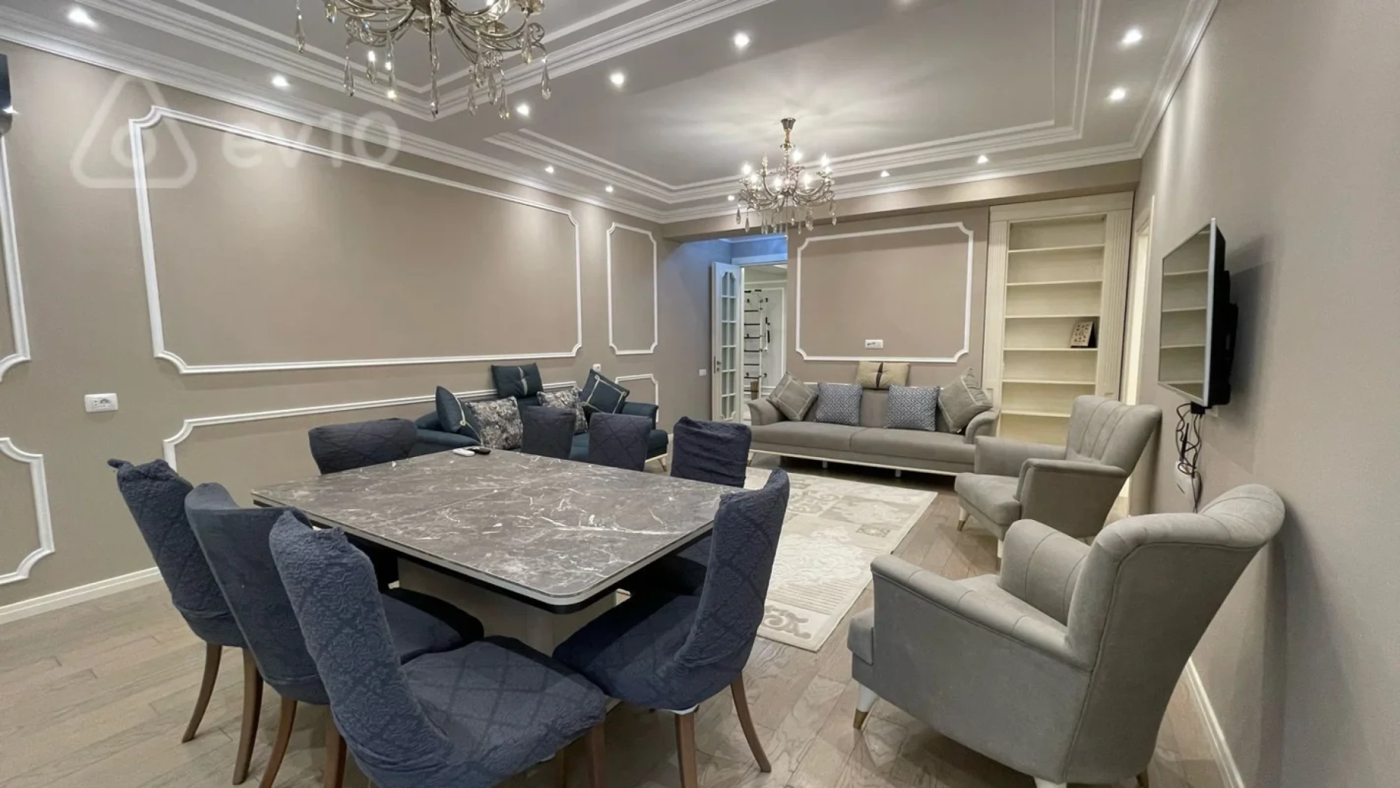 Satılır 4 otaqlı yeni tikili 140 m²