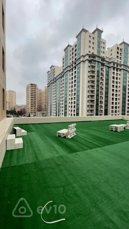 Satılır 4 otaqlı yeni tikili 140 m²