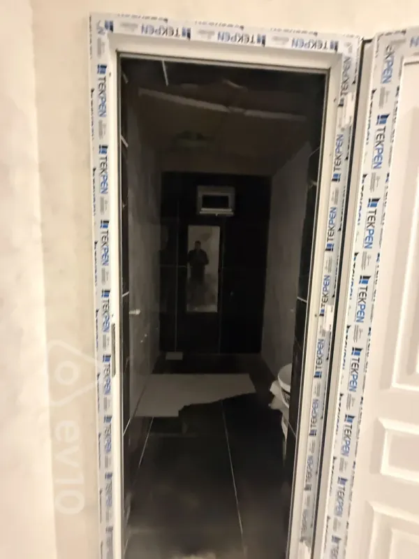 Satılır 4 otaqlı həyət evi 185 m²