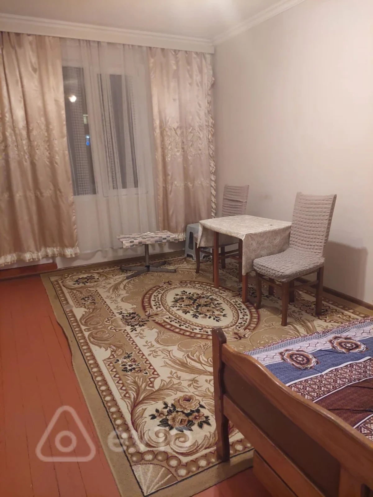 Kirayə verilir 2 otaqlı köhnə tikili 45 m²