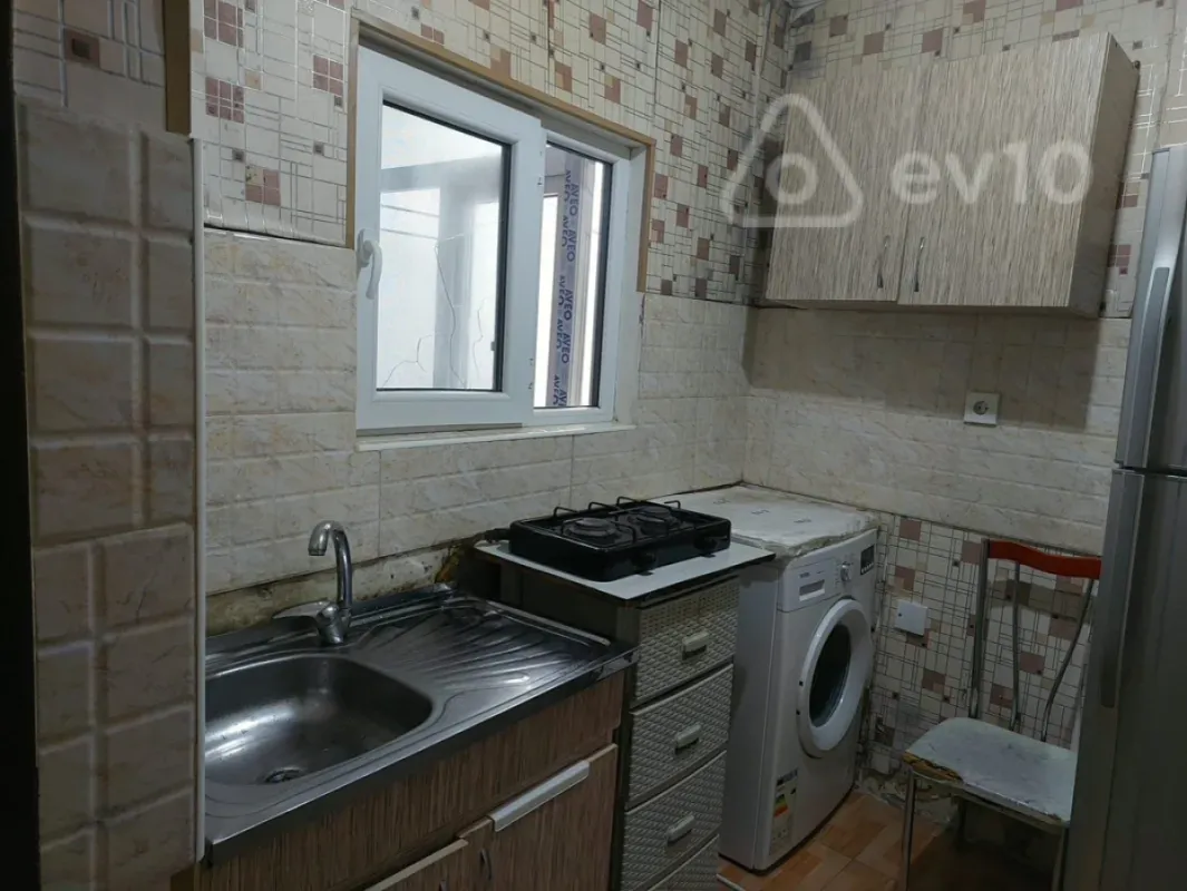 Kirayə verilir 2 otaqlı həyət evi 45 m²