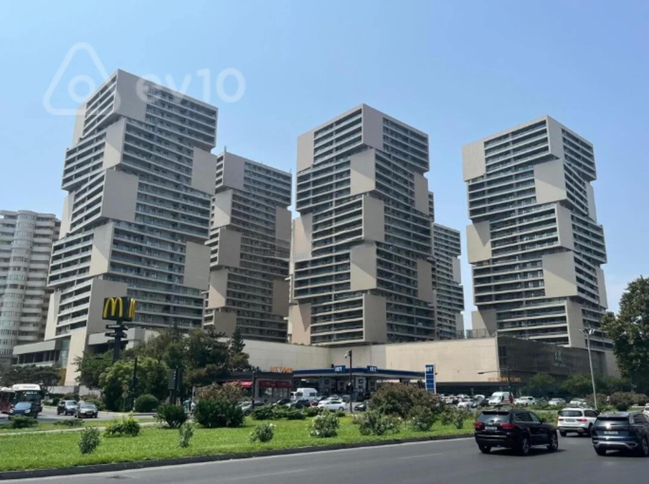 Kirayə verilir 3 otaqlı yeni tikili 150 m²