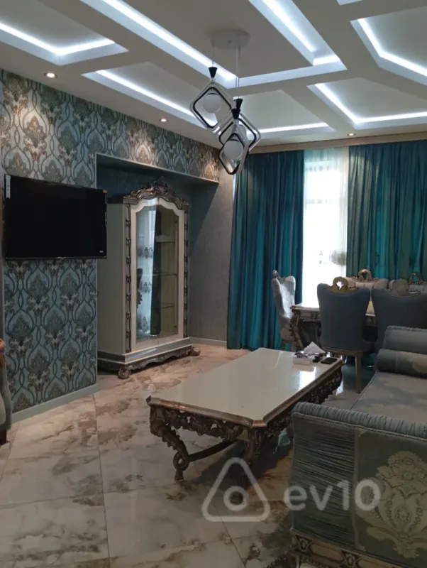 Kirayə verilir 3 otaqlı yeni tikili 150 m²