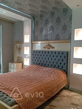 Kirayə verilir 3 otaqlı yeni tikili 150 m²