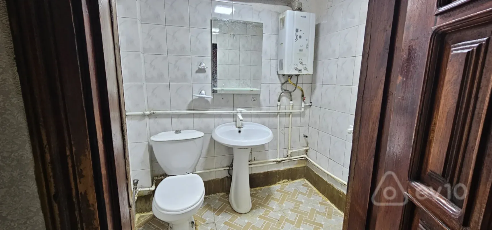 Kirayə verilir 1 otaqlı köhnə tikili 35 m²