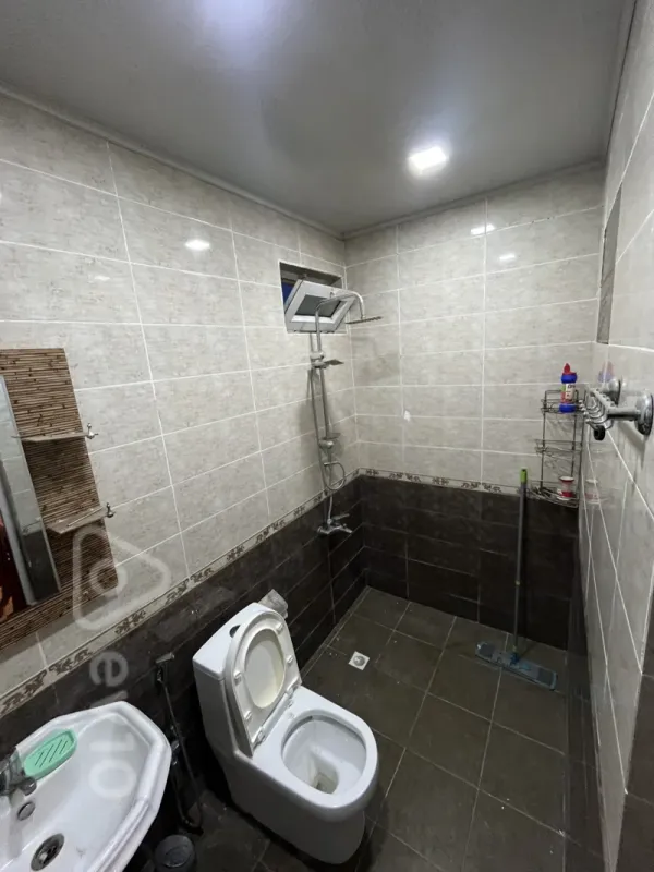 Satılır 7 otaqlı həyət evi 270 m²