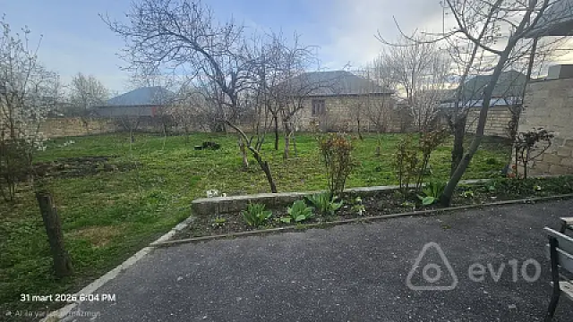 Satılır 7 otaqlı həyət evi 270 m²