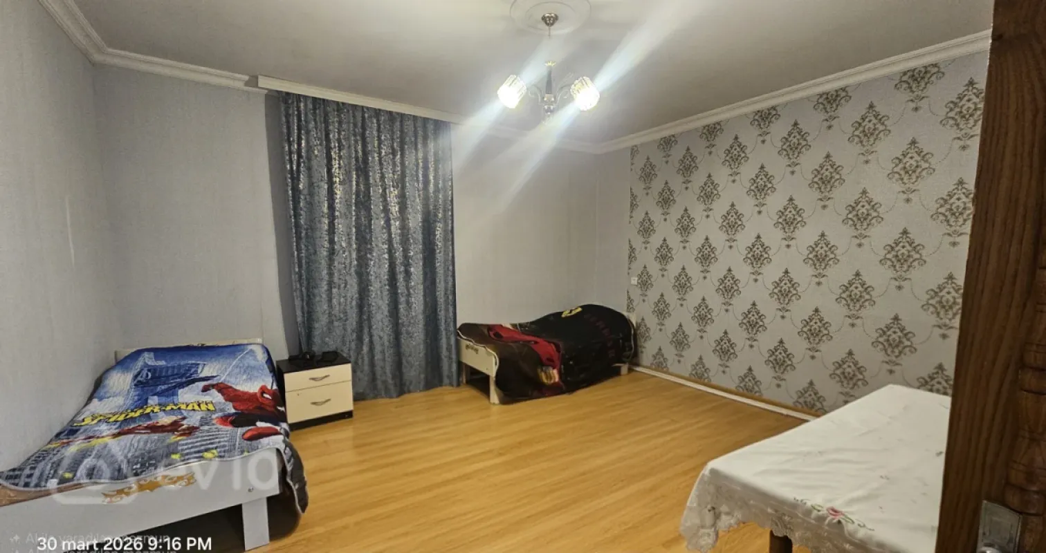 Satılır 7 otaqlı həyət evi 270 m²