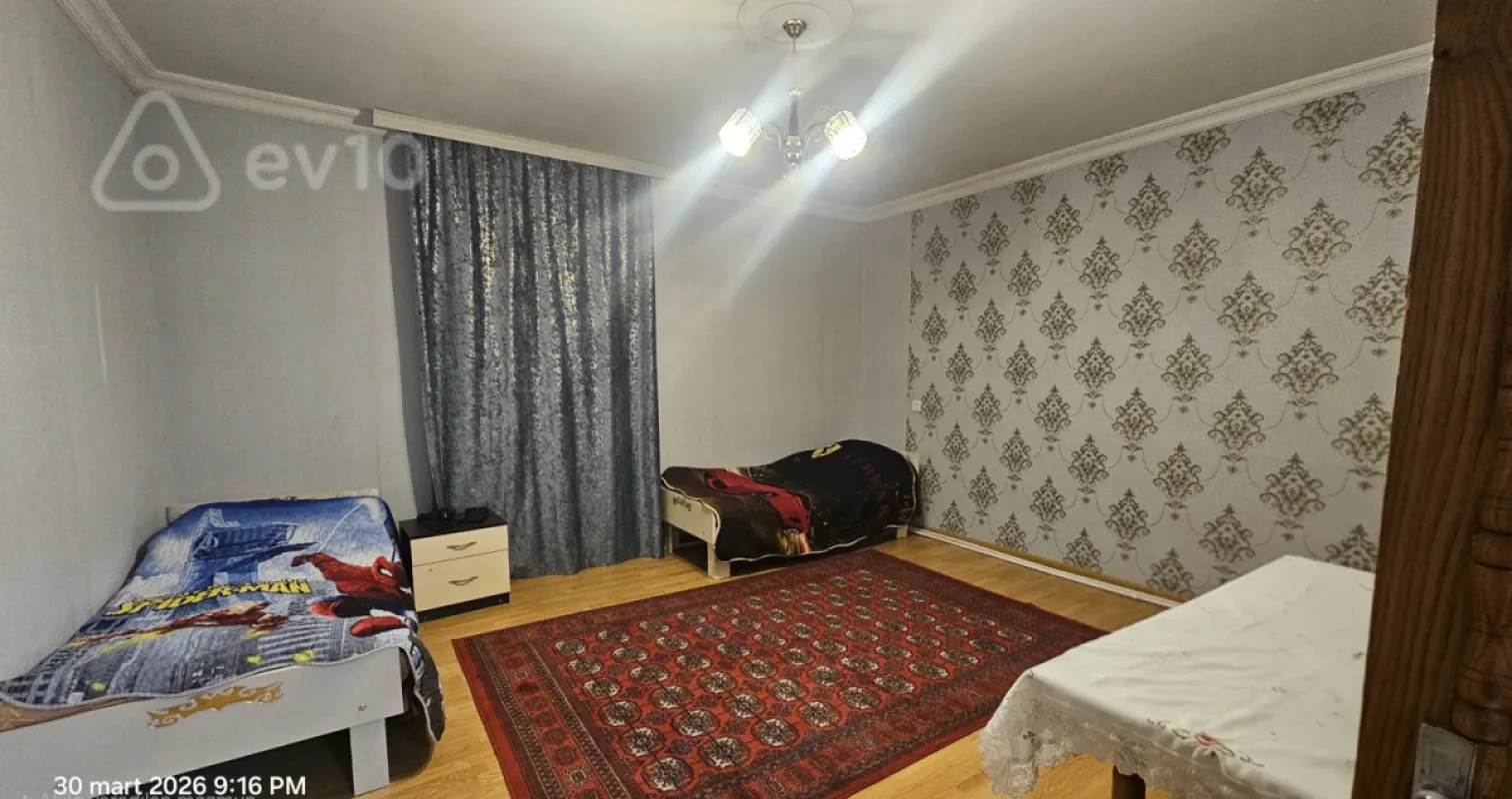 Satılır 7 otaqlı həyət evi 270 m²