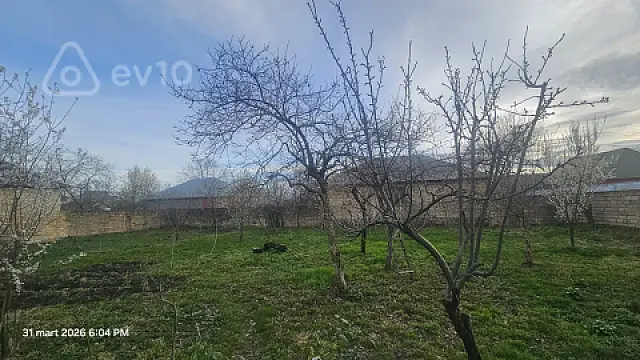 Satılır 7 otaqlı həyət evi 270 m²