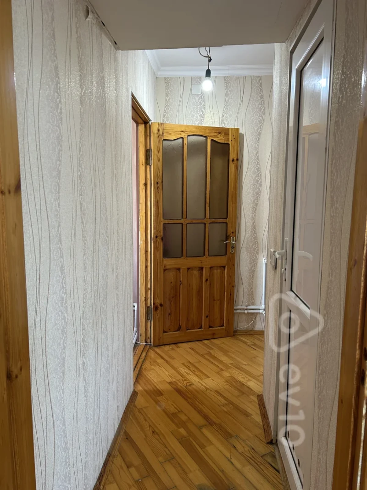 Kirayə verilir 2 otaqlı köhnə tikili 36 m²