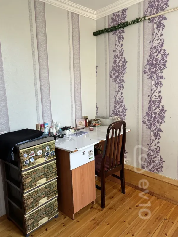 Kirayə verilir 2 otaqlı köhnə tikili 36 m²