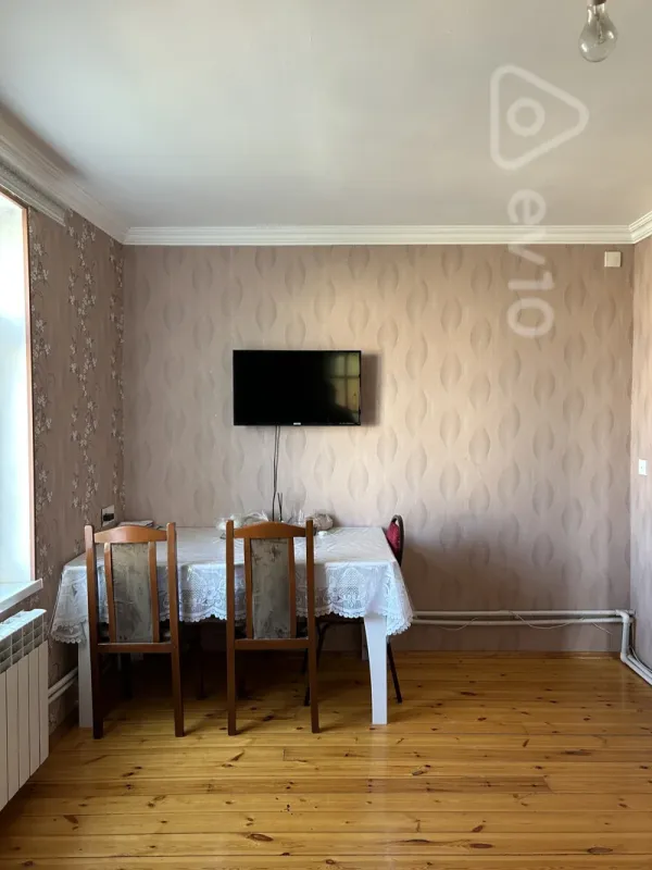 Kirayə verilir 2 otaqlı köhnə tikili 36 m²