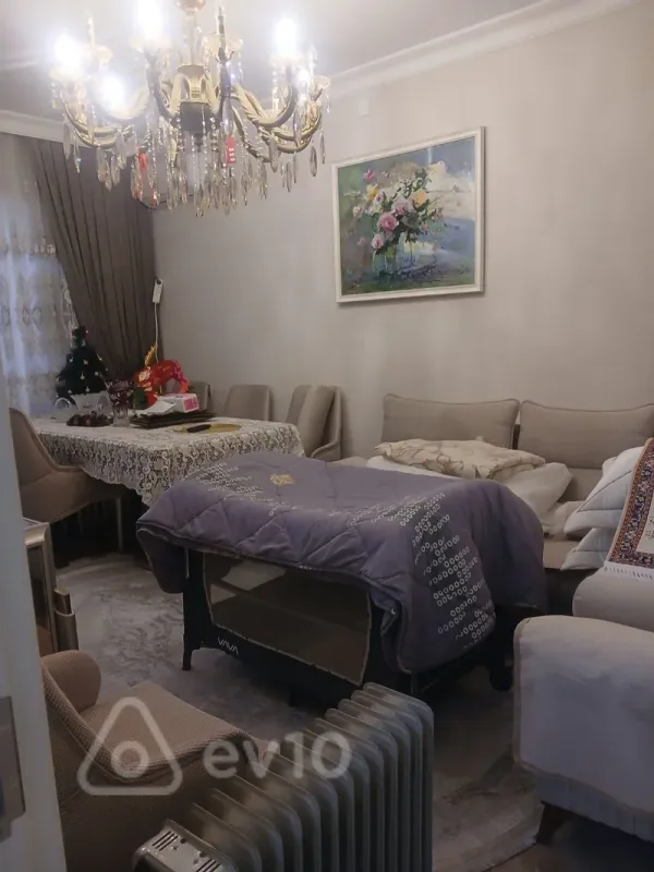 Satılır 2 otaqlı köhnə tikili 47 m²