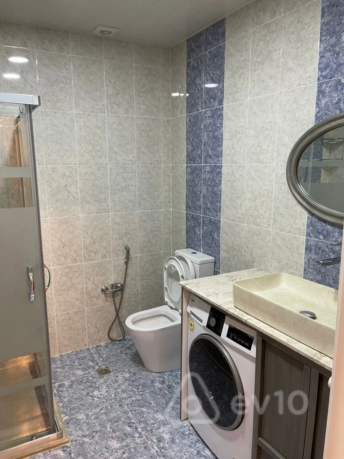 Kirayə verilir 2 otaqlı yeni tikili 80 m²