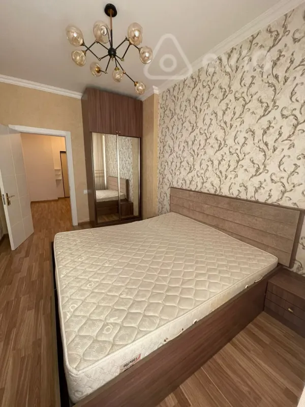 Kirayə verilir 2 otaqlı yeni tikili 80 m²