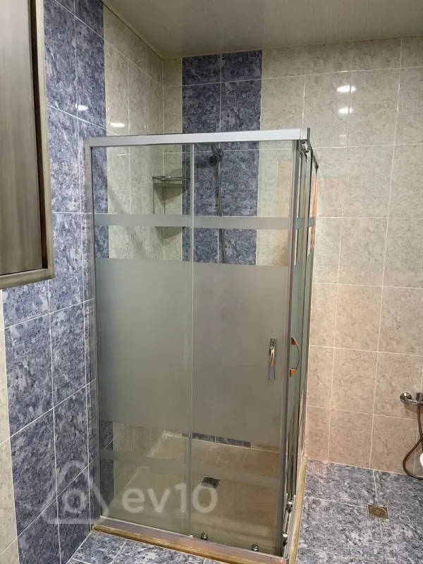 Kirayə verilir 2 otaqlı yeni tikili 80 m²