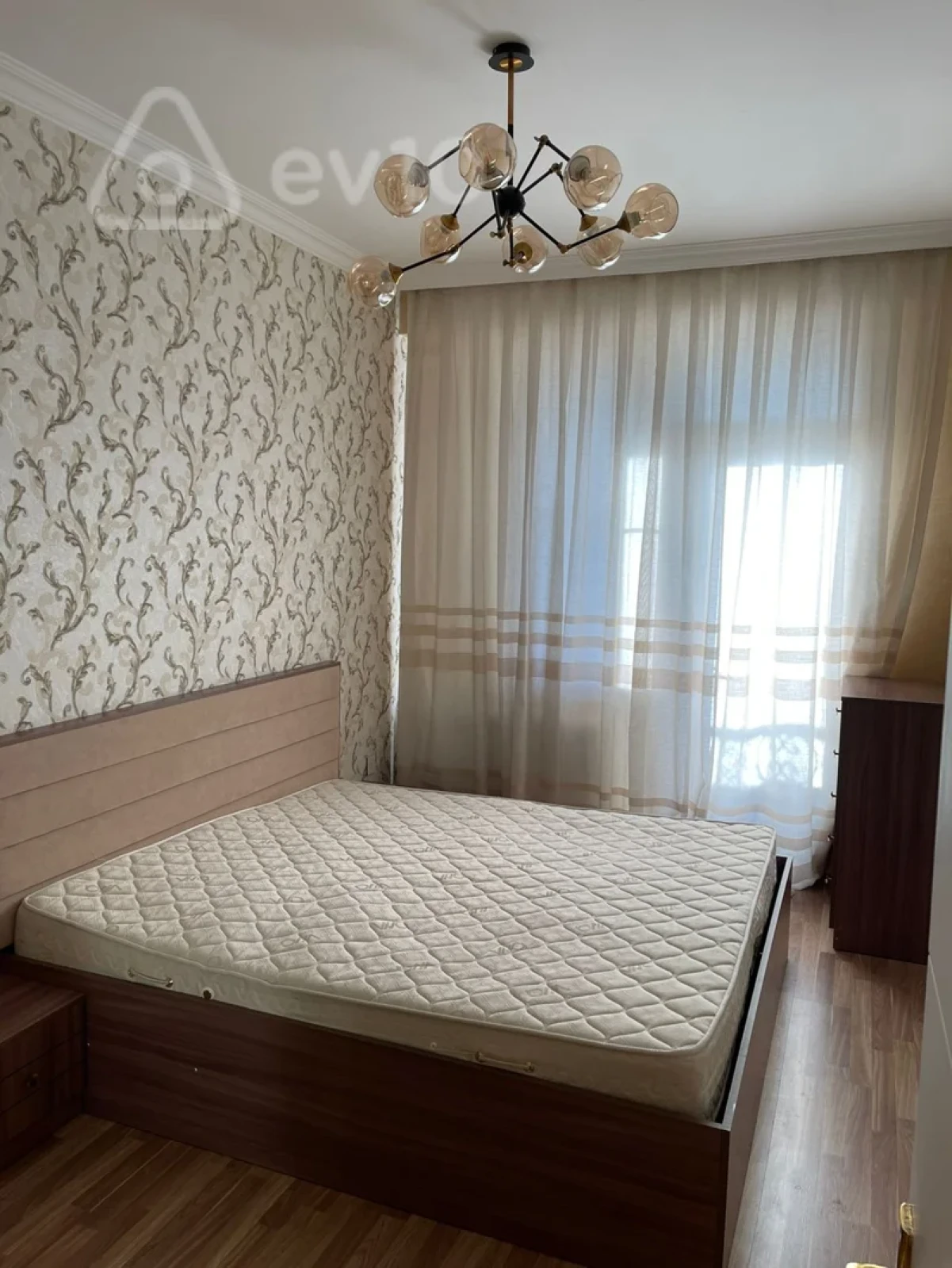 Kirayə verilir 2 otaqlı yeni tikili 80 m²