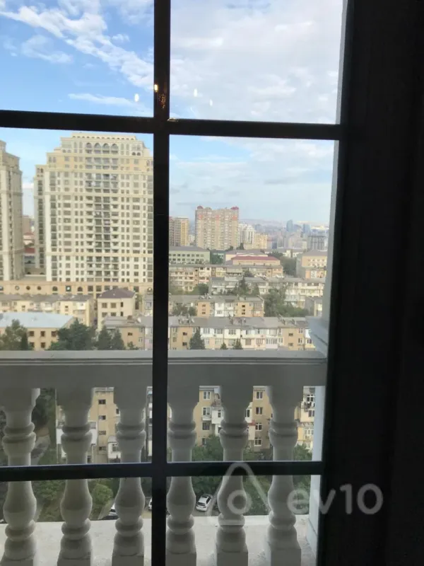 Kirayə verilir 2 otaqlı yeni tikili 88 m²